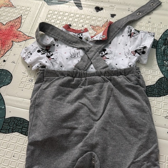 Mickey Mouse True Pals 2 Piece Set - Picture 5 of 7